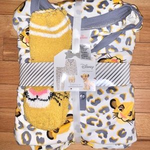 Women’s lion king pajamas